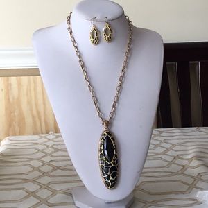 Black and yellow epoxy coating on long pendant set